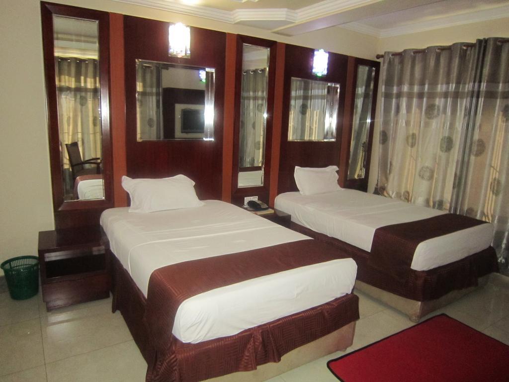 Donsuite Hotel 다르에스살람 객실 사진