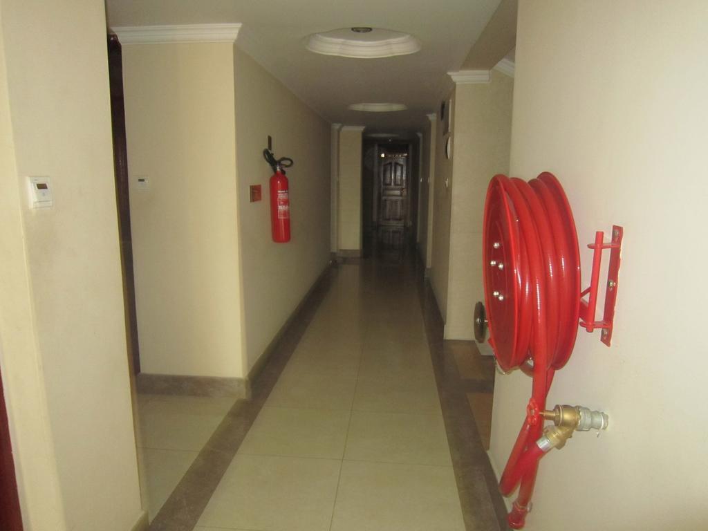 Donsuite Hotel 다르에스살람 외부 사진