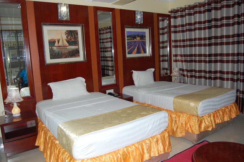 Donsuite Hotel 다르에스살람 외부 사진