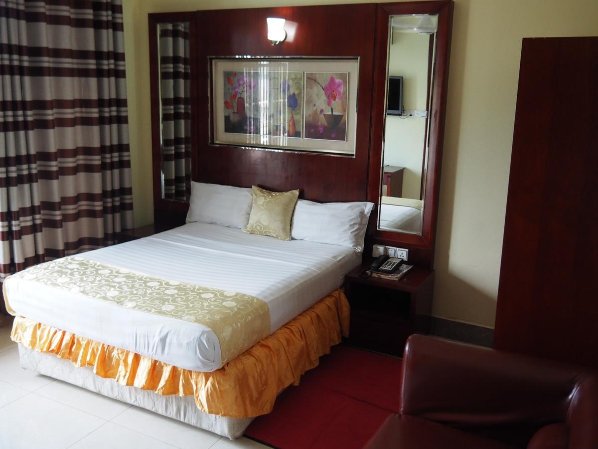 Donsuite Hotel 다르에스살람 외부 사진